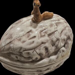 Vintage ceramic‎ Squirrel on Walnut